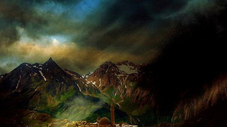 AĞRI UZAKTAN EĞİTİMLER